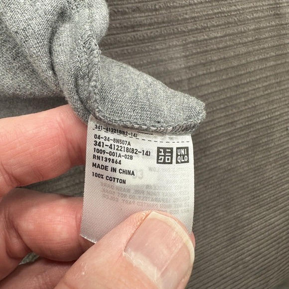 Uniqlo Kevin Lyons T-Shirt Men L Large Gray Cotton Mickey Mouse Doughnut Top. - Picture 10 of 11